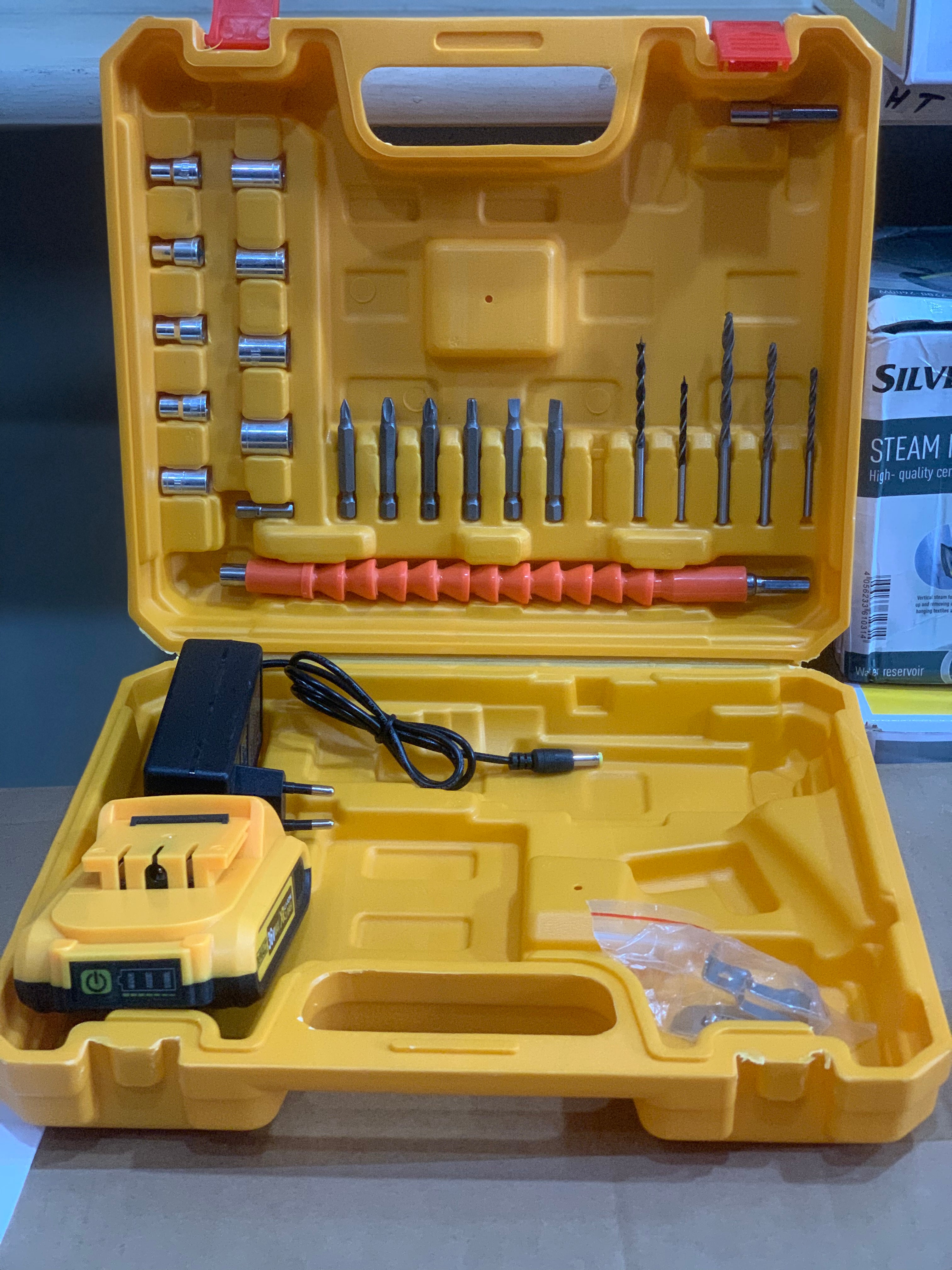 DEWALT 36V DRILL MACHINE WITH TOOLKIT SET