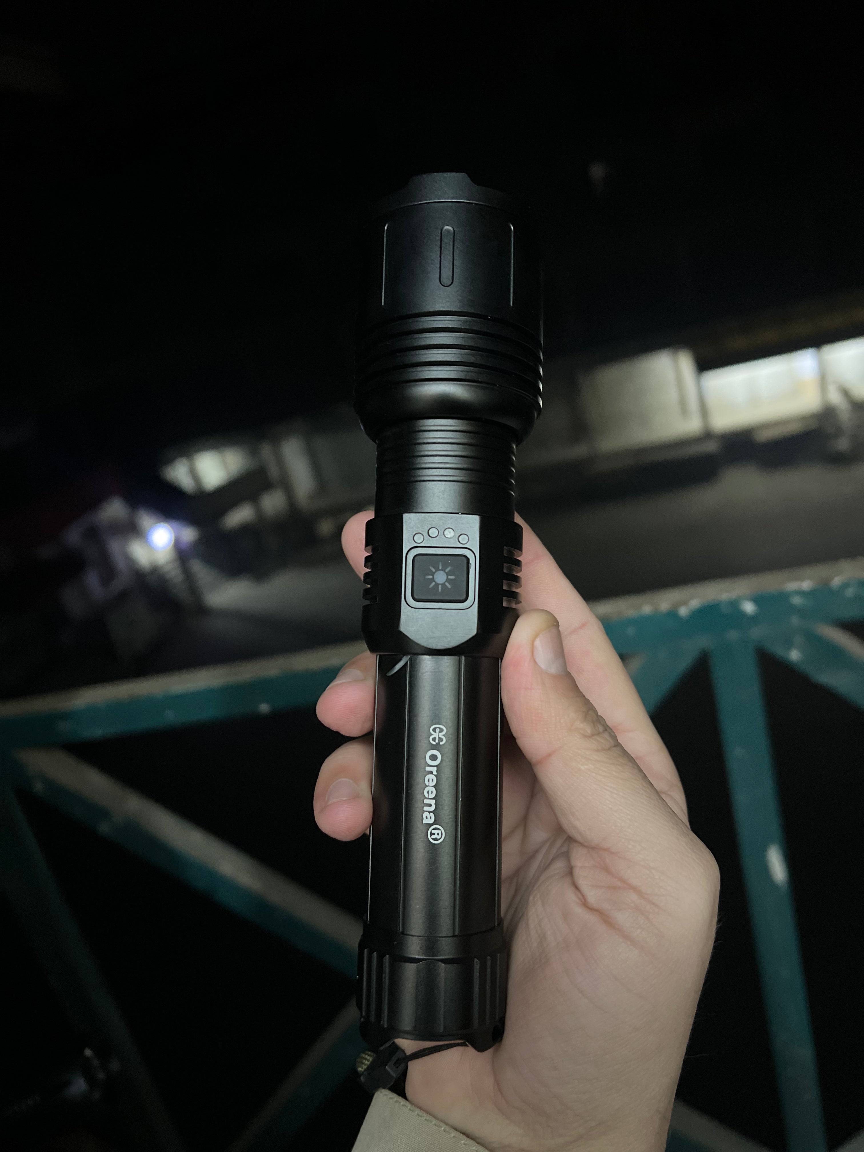 Original lot 1 km real range torch ( flash light)