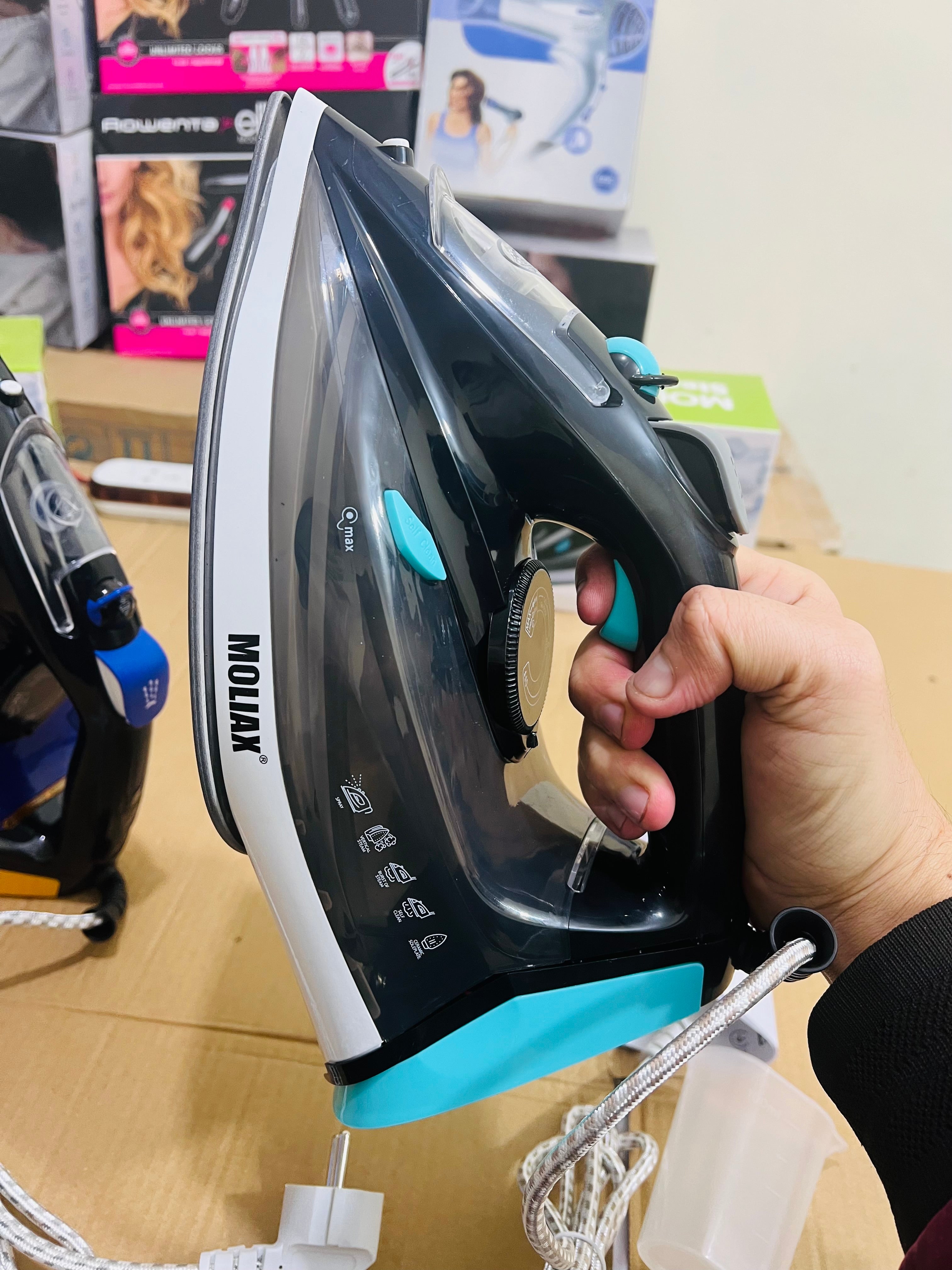 Lot Imported Moliax Steam Iron