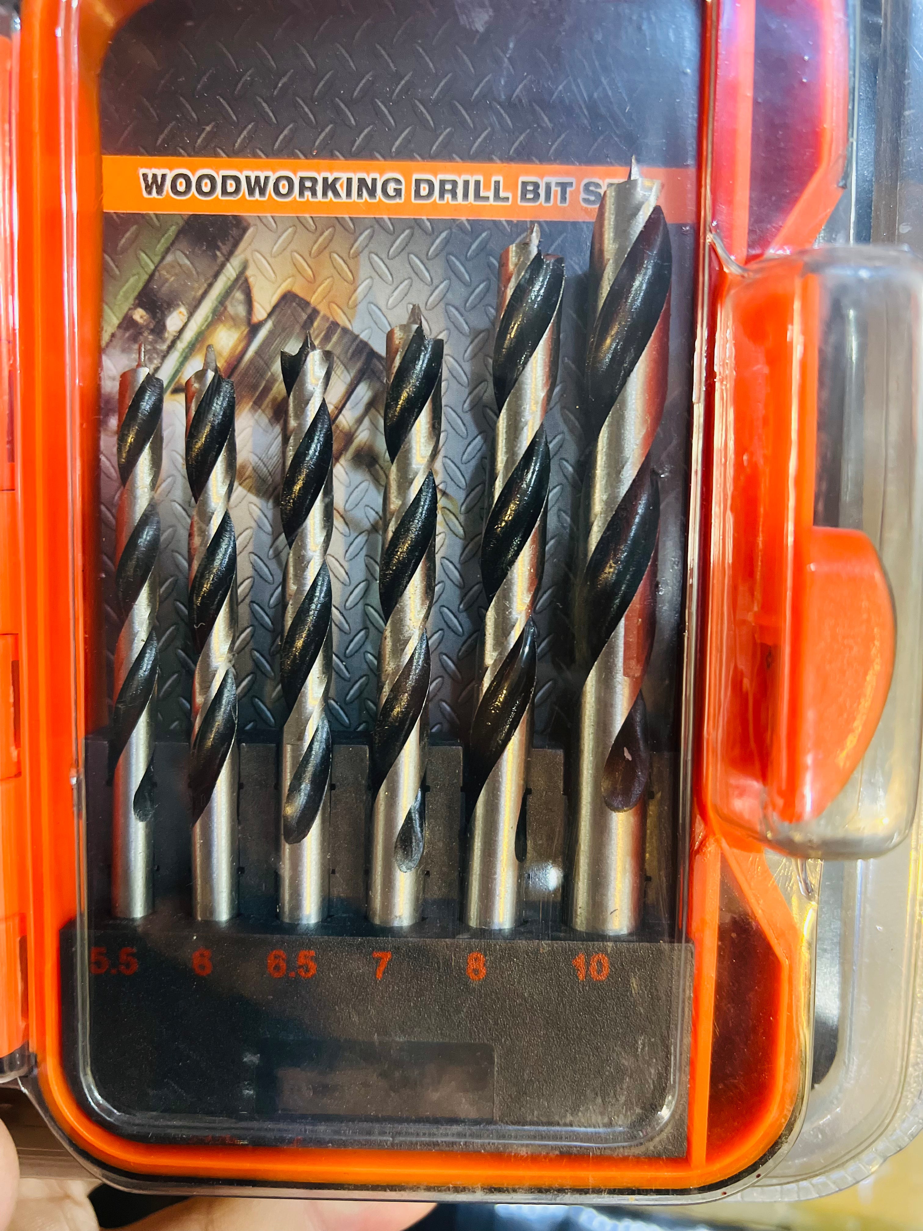 Lot imported commercial wood use drill bits