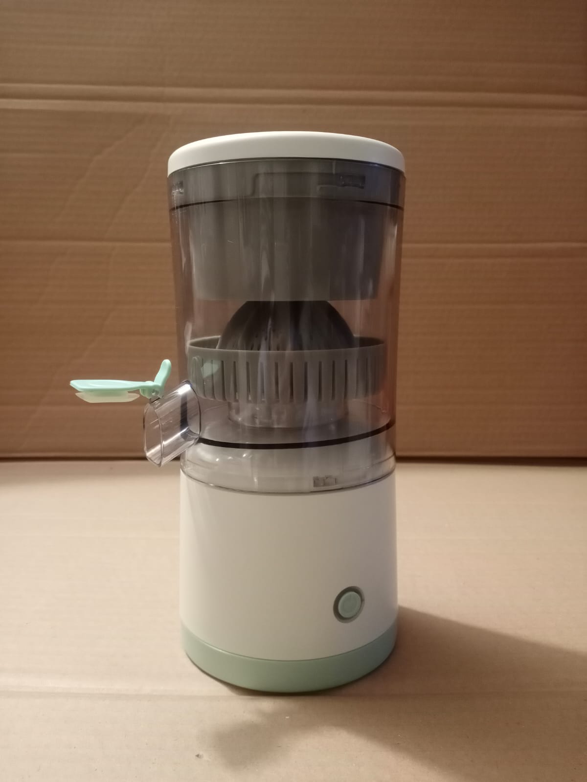 RECHARGEABLE ELECTRIC CITRUS JUICER