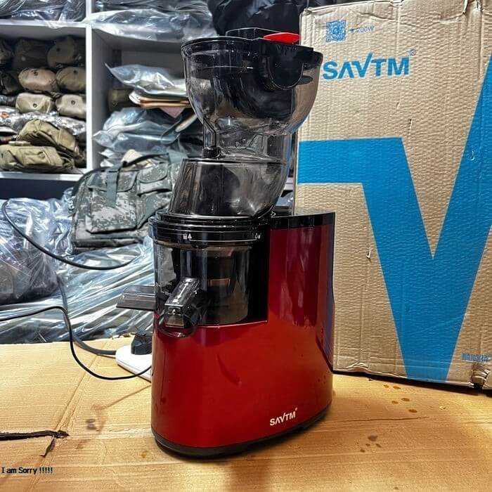 Lot Imported SAVTM Slow Juicer